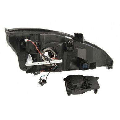 Priekinis žibintas TYC Ford Focus Mk1 1998-2007 1 Priekinis žibintas TYC Ford Focus Mk1 1998-2007 1
