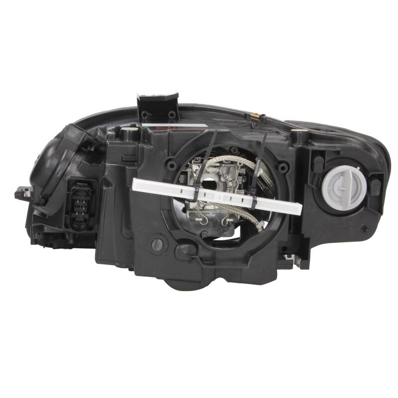 Priekinis žibintas TYC Audi A4 B7 2004- 1 Priekinis žibintas TYC Audi A4 B7 2004- 1
